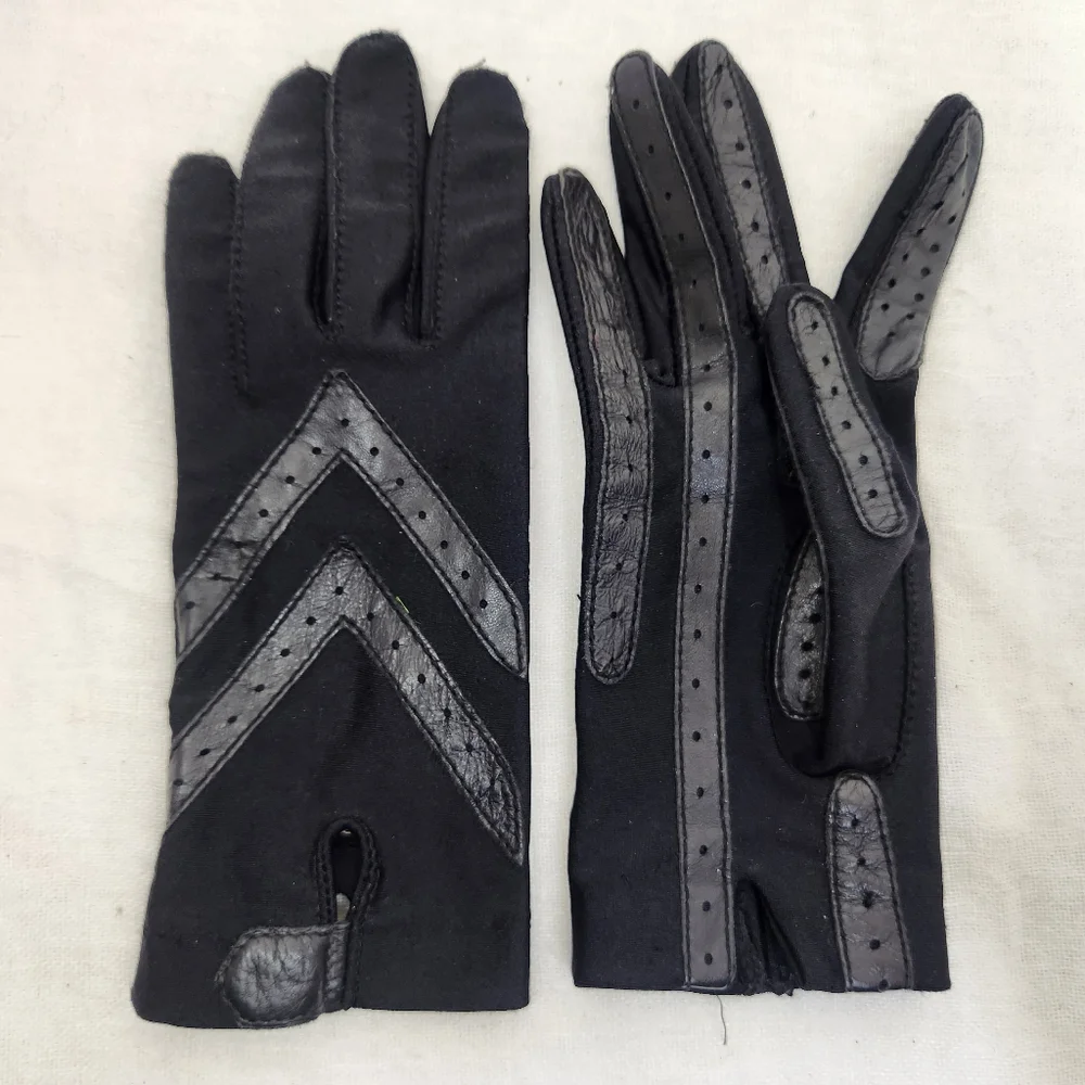 VTG Isotoner Womens Small Black Grip Gloves